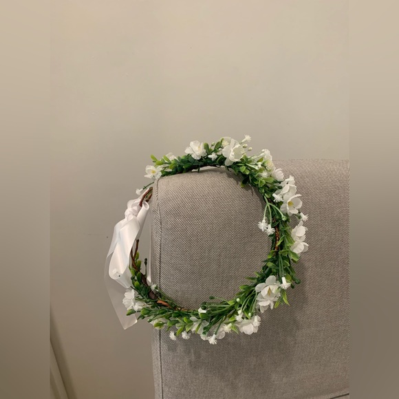 Handmade faux baby’s breath dog collar - Picture 2 of 6